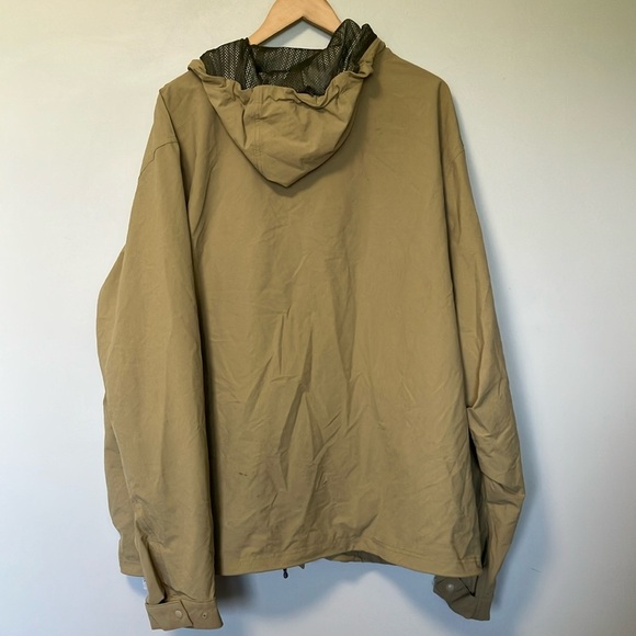 Patagonia Men's Khaki Field Jacket with mesh lining - Picture 7 of 7